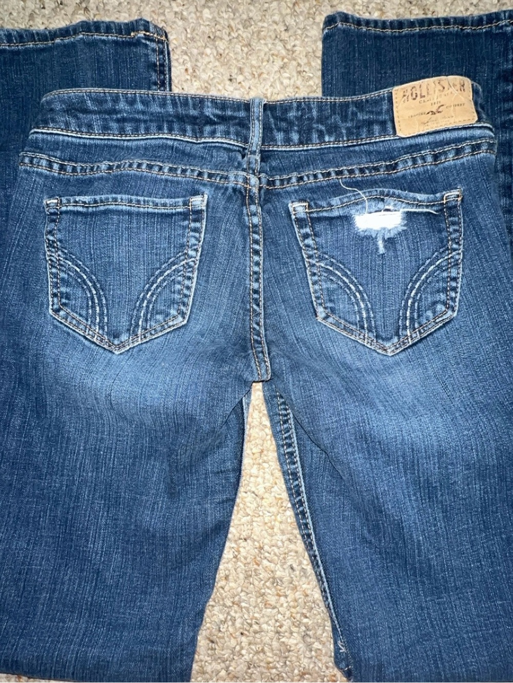 Hollister Women’s Low Rise Bootcut Distressed Jeans - Picture 2 of 5
